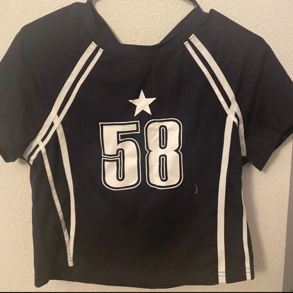 Black Top - Size XXL 
✨ Condition: Brand new, never worn
👕 Perfect for any look